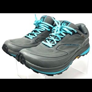 Topo Athletic Hydroventure Womens Size 9 EUC